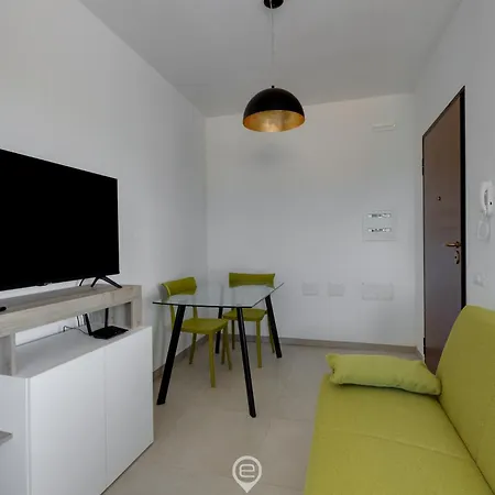 Orange 4 - Aircon - Balcony Apartment Arbatax