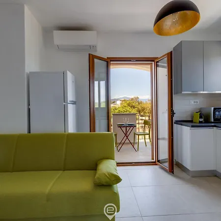 Apartment Orange 4 - Aircon - Balcony