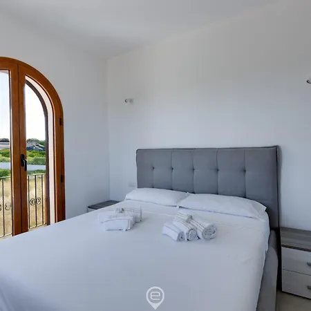 Orange 3 Apartment